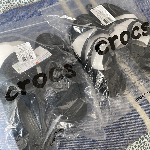 Brand new Croc Swiftwater Sandal - Picture 3 of 3